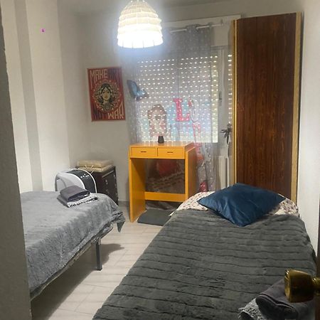 Paris Apartment Alcala de Henares Bagian luar foto